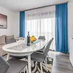 2 Bedroom Nice Apartment In Biograd Na Moru Apartment *